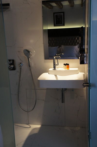 פריז Tonic Hotel Saint Germain Des Pres מראה חיצוני תמונה